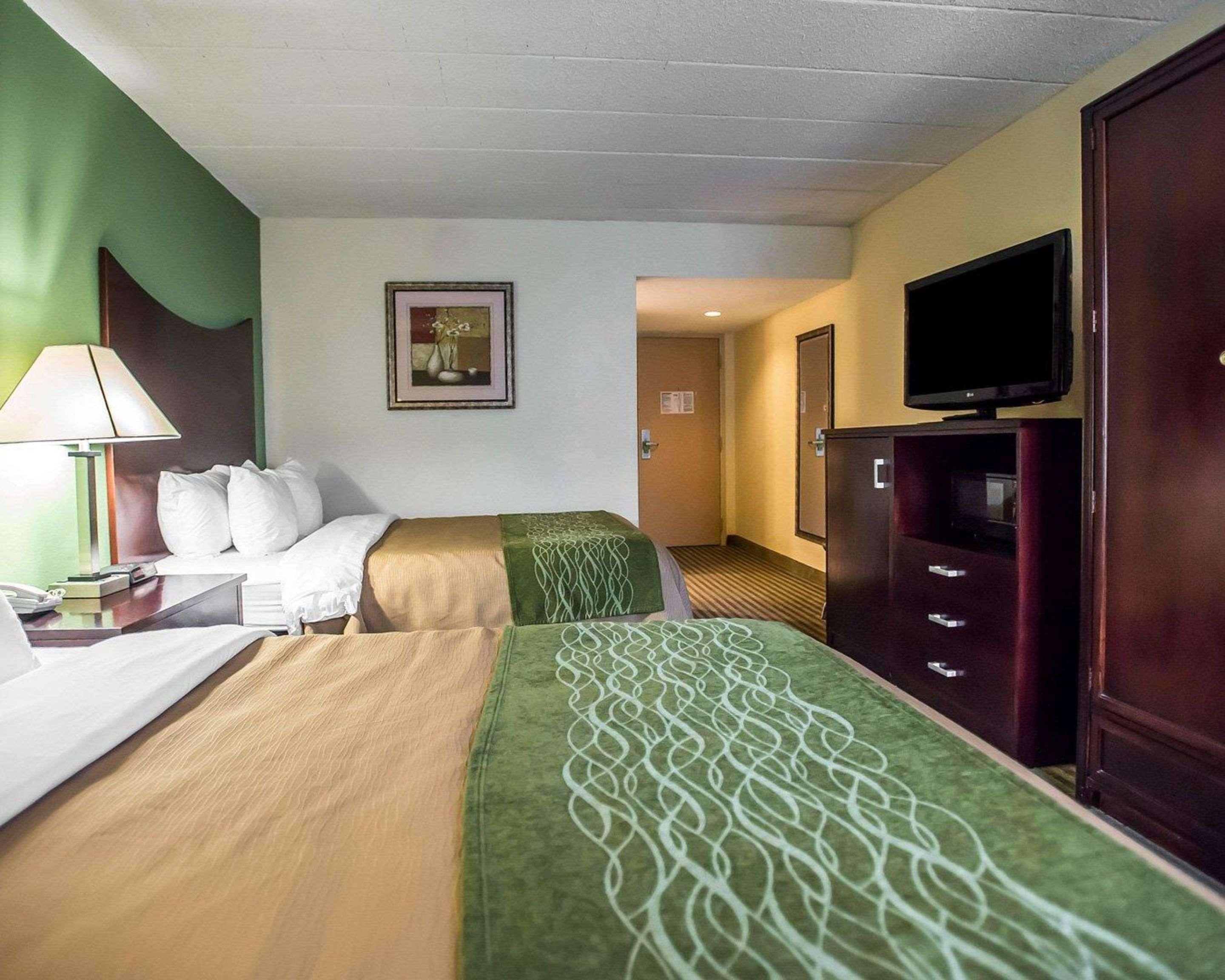 Quality Inn Mill Hall - Lamar Екстер'єр фото